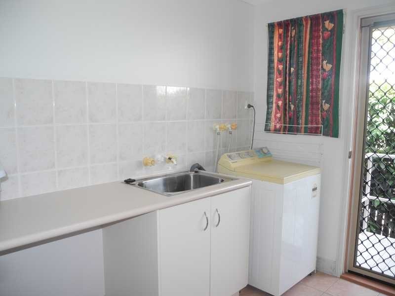 12 Geoffrey Thomas Drive, Tannum Sands QLD 4680