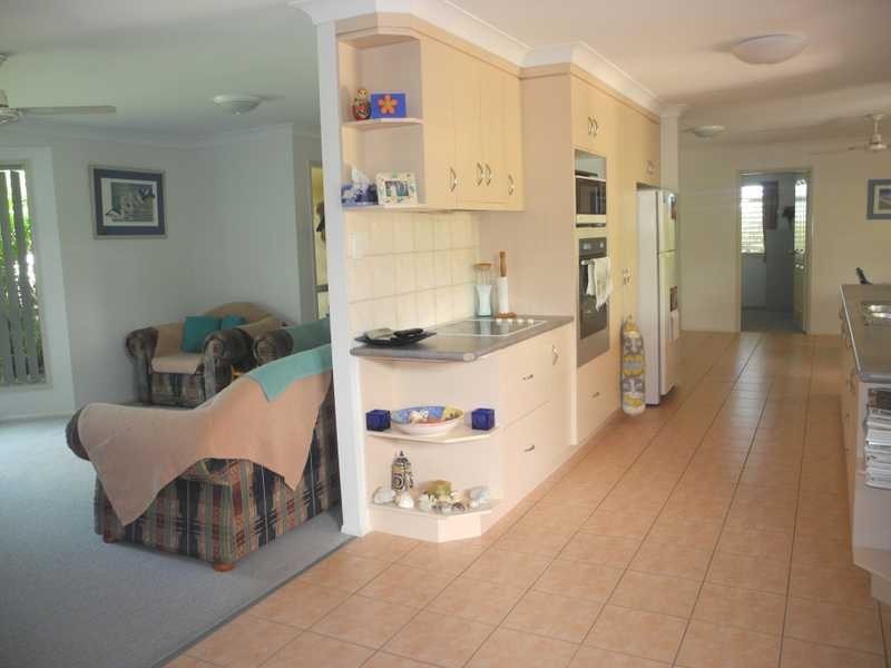 12 Geoffrey Thomas Drive, Tannum Sands QLD 4680