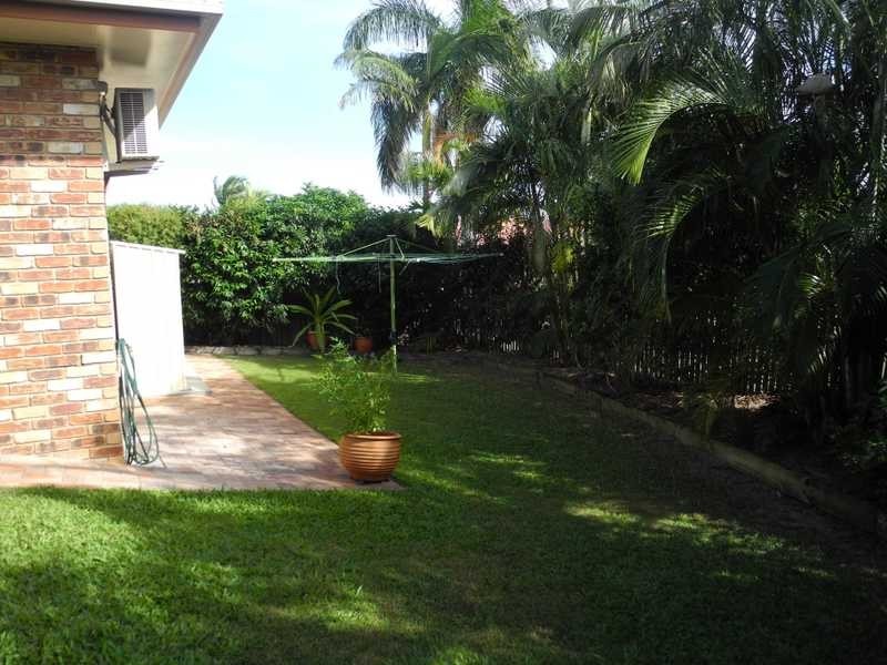 12 Geoffrey Thomas Drive, Tannum Sands QLD 4680