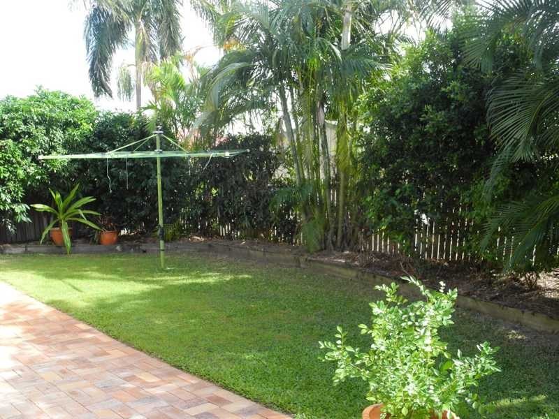 12 Geoffrey Thomas Drive, Tannum Sands QLD 4680