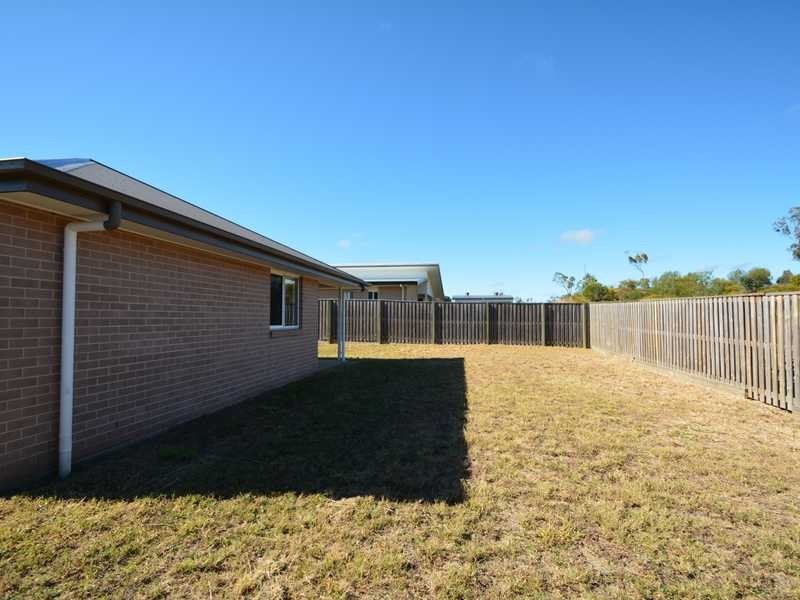 9 Lenthall Street, Boyne Island QLD 4680