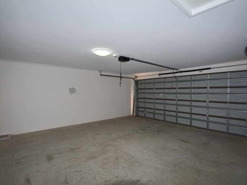 9 Lenthall Street, Boyne Island QLD 4680