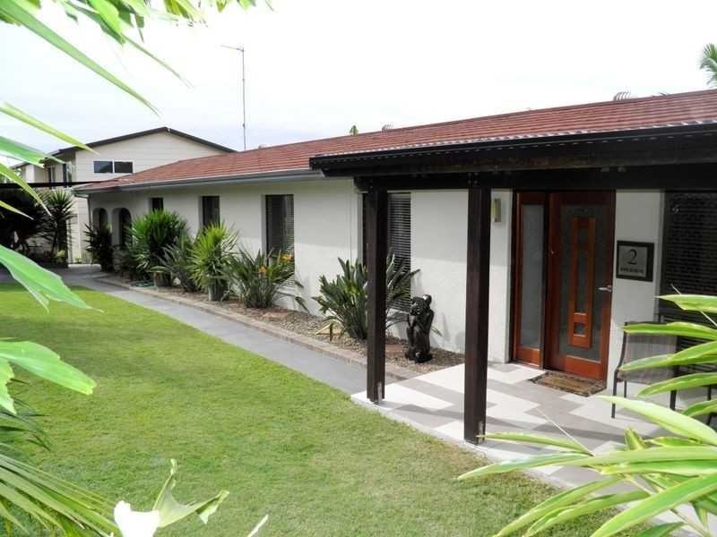 2 Polmaise Street, Boyne Island QLD 4680