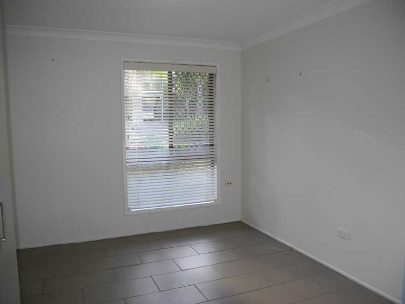 2 Polmaise Street, Boyne Island QLD 4680