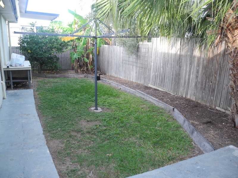 2 Polmaise Street, Boyne Island QLD 4680