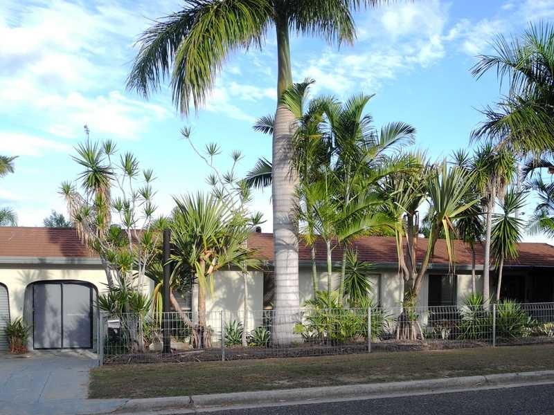2 Polmaise Street, Boyne Island QLD 4680