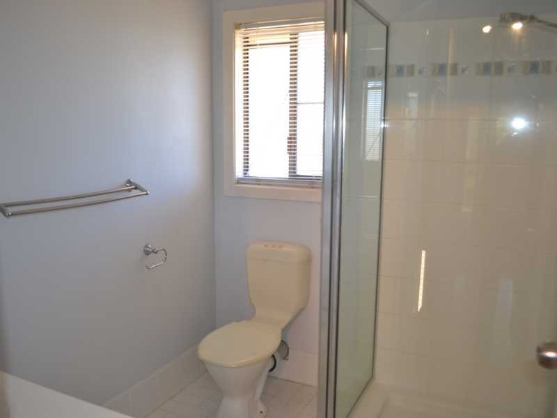 Unit 2/26 Beach Avenue, Tannum Sands QLD 4680