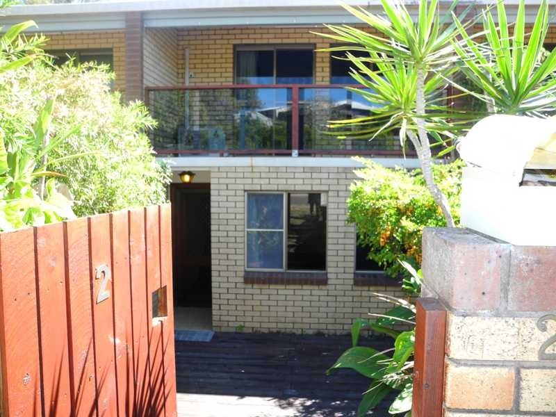 Unit 2/26 Beach Avenue, Tannum Sands QLD 4680