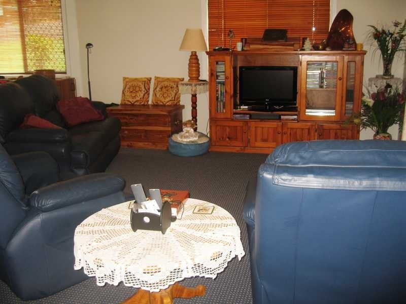 1 Wyndham Avenue, Boyne Island QLD 4680