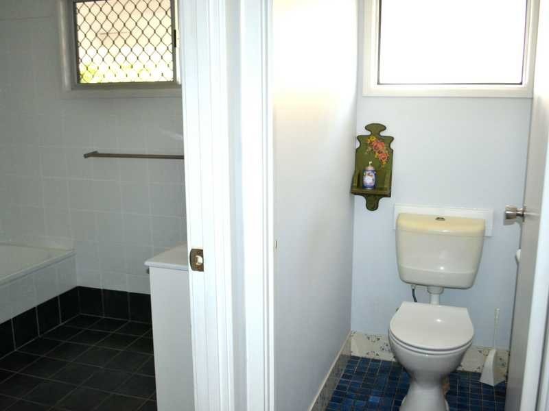 6 Shara Court, Boyne Island QLD 4680