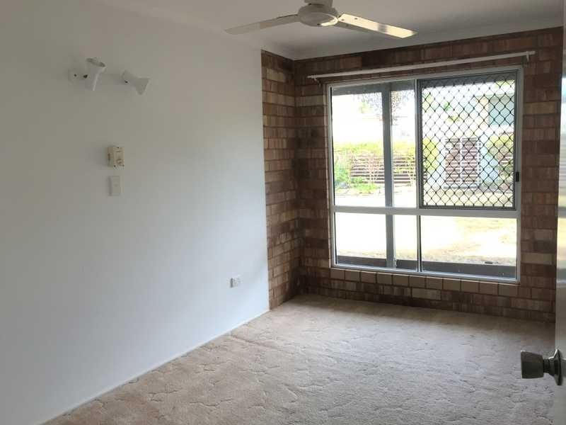 8 Lomandra Street, Boyne Island QLD 4680