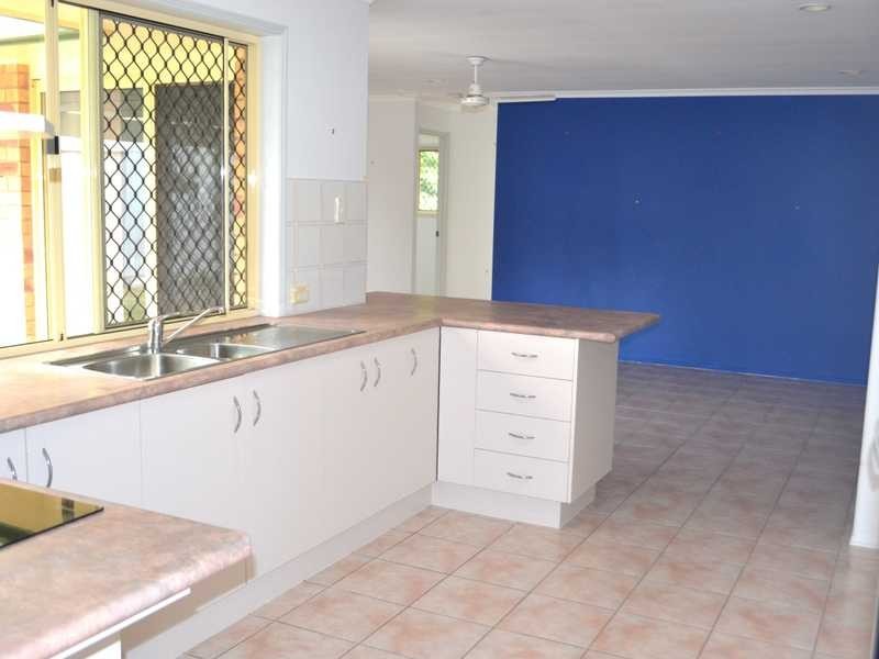 95 The Oaks Road, Tannum Sands QLD 4680