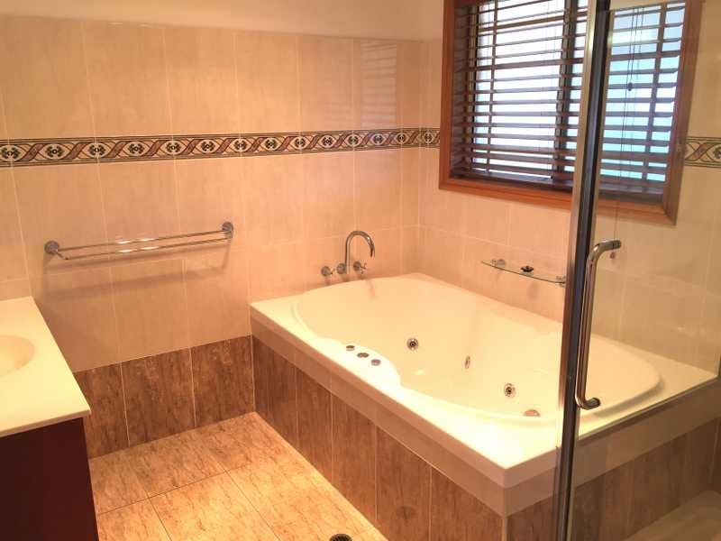 11 Graham Street, Tannum Sands QLD 4680