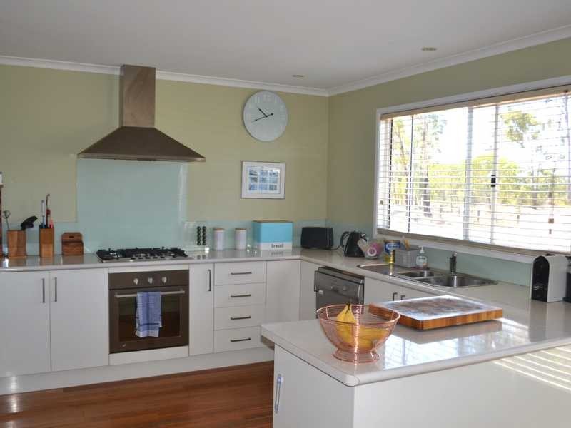 9 Eugenia Street, Boyne Island QLD 4680