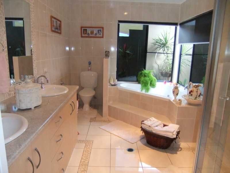 4 Schooner Street, Tannum Sands QLD 4680