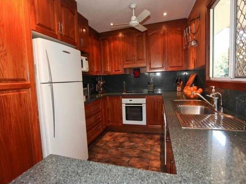 18 Morley Street, West Gladstone QLD 4680