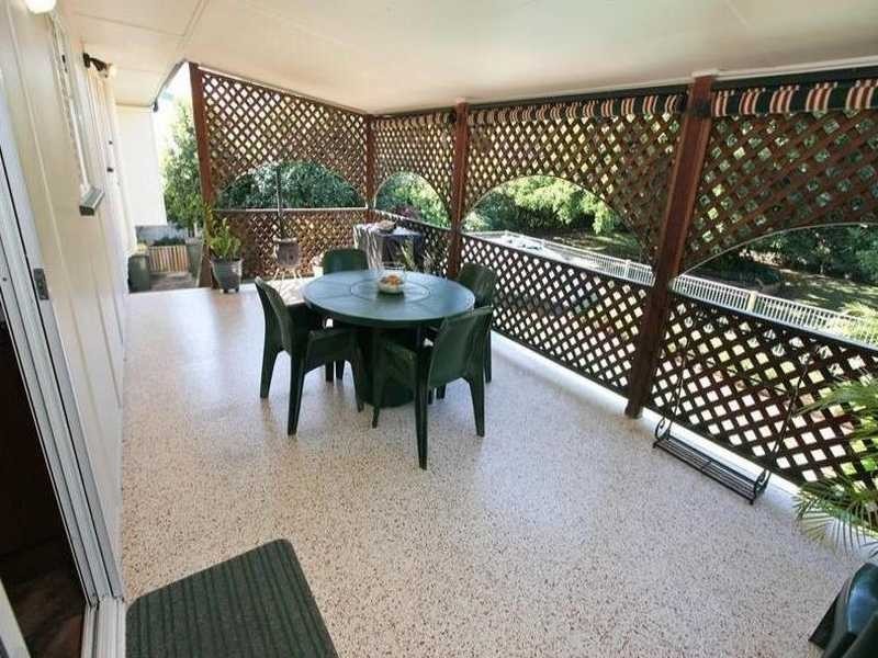 18 Morley Street, West Gladstone QLD 4680