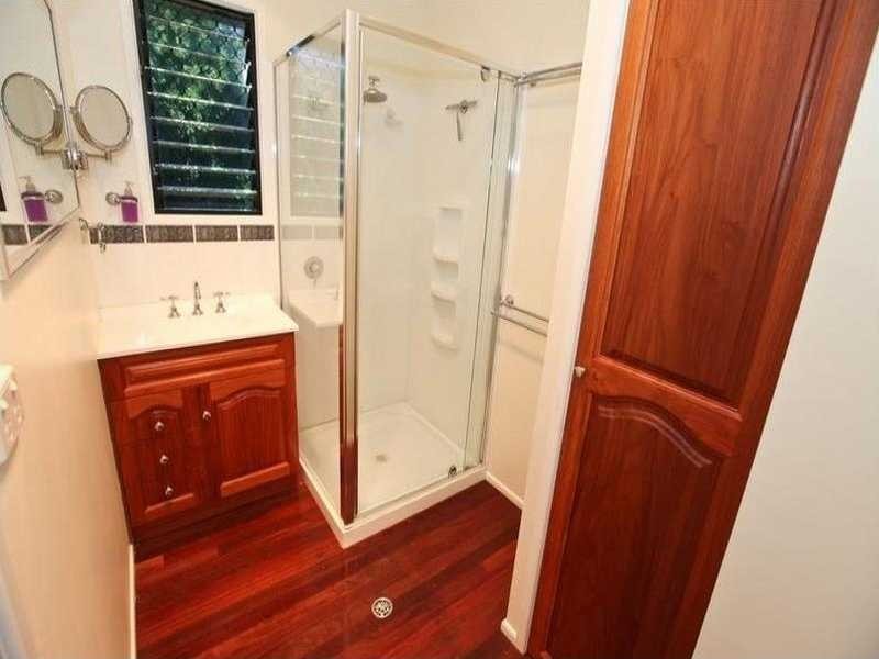 18 Morley Street, West Gladstone QLD 4680