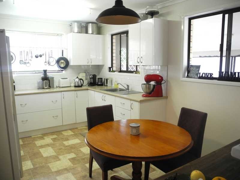 3 Bellemere Court, Boyne Island QLD 4680