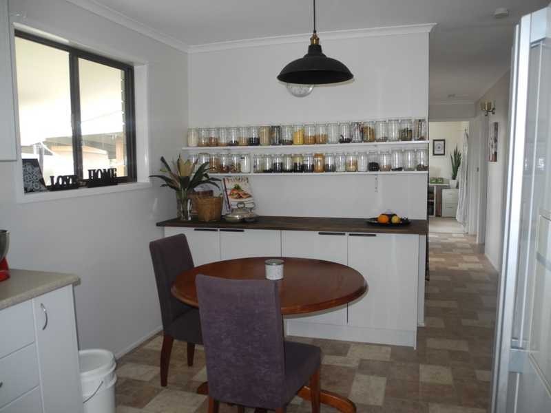 3 Bellemere Court, Boyne Island QLD 4680