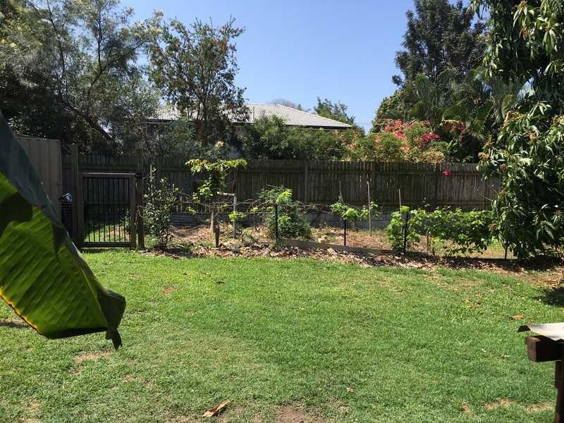 3 Bellemere Court, Boyne Island QLD 4680