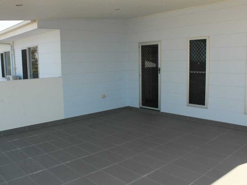 25 Lighthouse Drive, Boyne Island QLD 4680