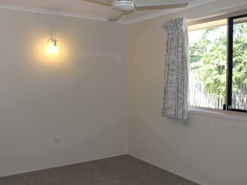 4 Lilly Street, Boyne Island QLD 4680