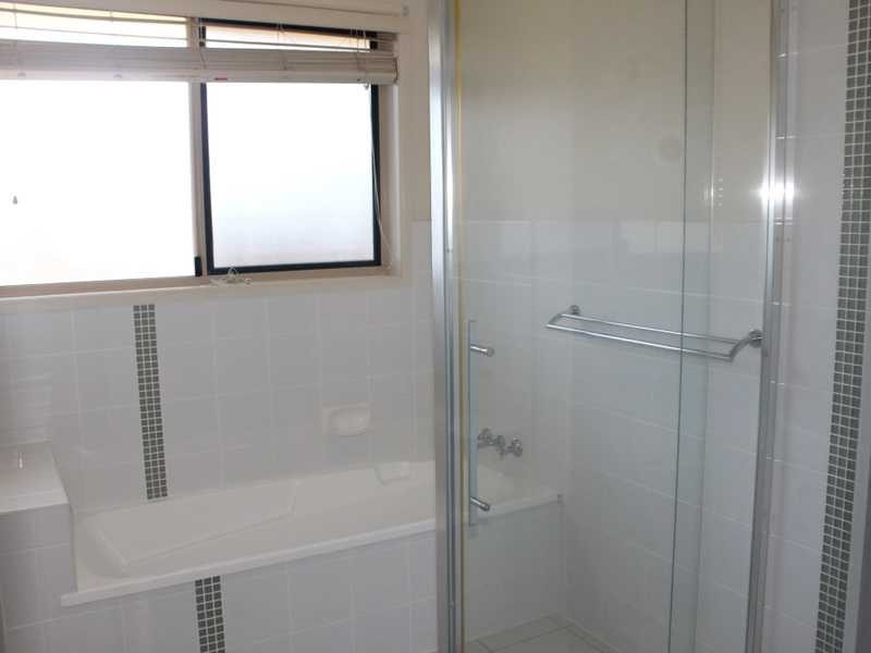 4 Lilly Street, Boyne Island QLD 4680