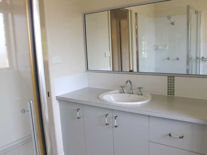 4 Lilly Street, Boyne Island QLD 4680