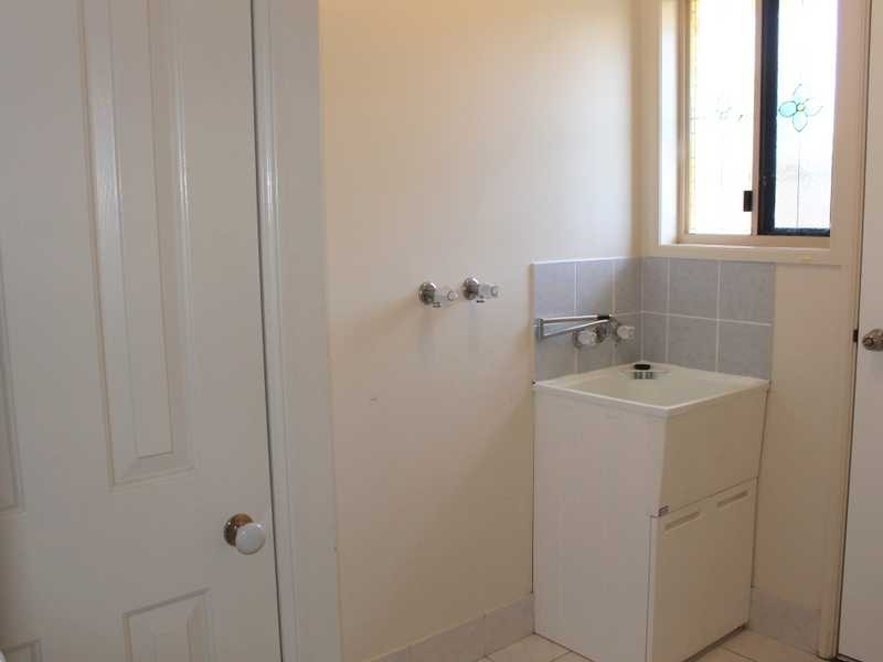 4 Lilly Street, Boyne Island QLD 4680