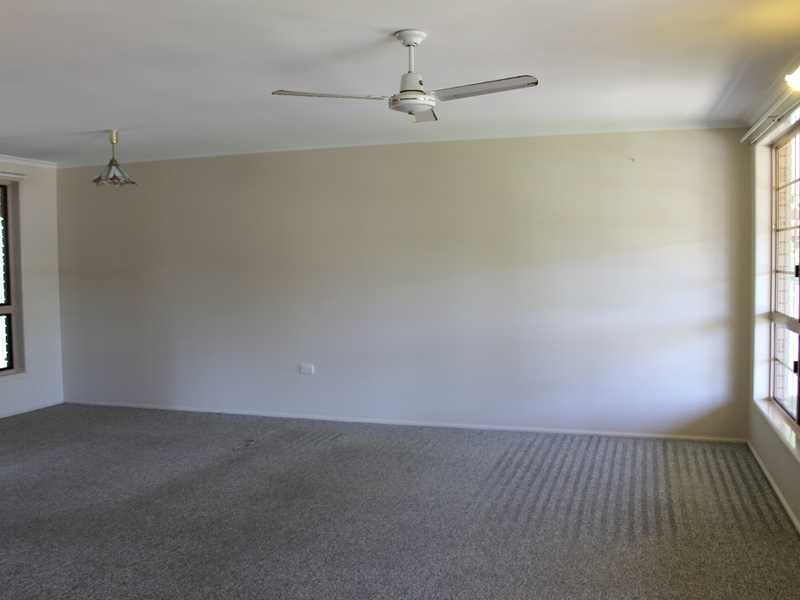 4 Lilly Street, Boyne Island QLD 4680