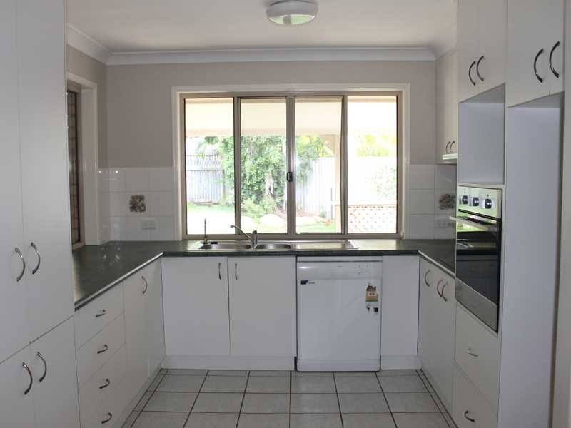 36 Geoffrey Thomas Drive, Tannum Sands QLD 4680