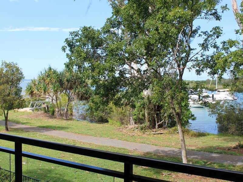 Apartment/1/8a Wyndham Avenue, Boyne Island QLD 4680