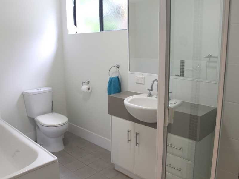 Apartment/1/8a Wyndham Avenue, Boyne Island QLD 4680