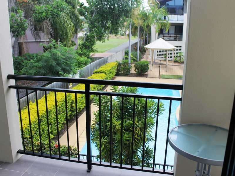 Apartment/1/8a Wyndham Avenue, Boyne Island QLD 4680
