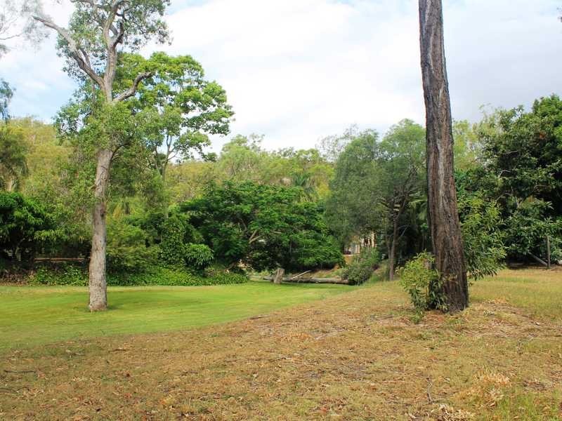 22 Mounter Street, Boyne Island QLD 4680