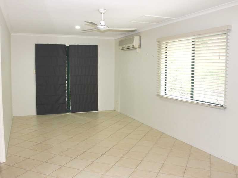 22 Mounter Street, Boyne Island QLD 4680