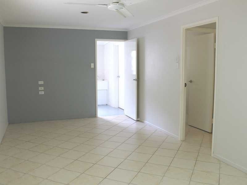 22 Mounter Street, Boyne Island QLD 4680