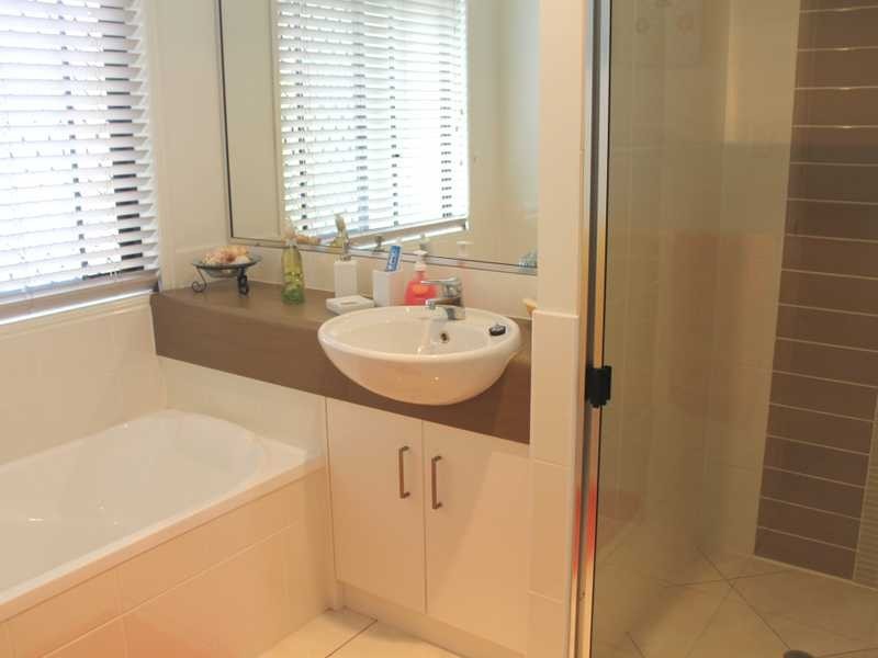 4 Surita Court, Boyne Island QLD 4680