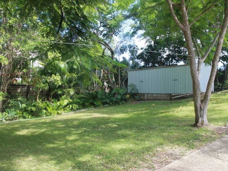 4 School Street, Tannum Sands QLD 4680