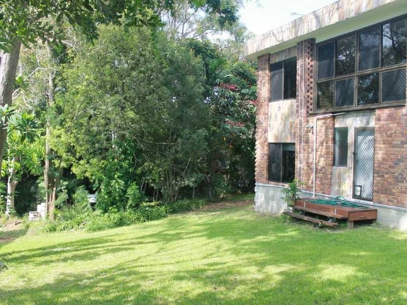 4 School Street, Tannum Sands QLD 4680