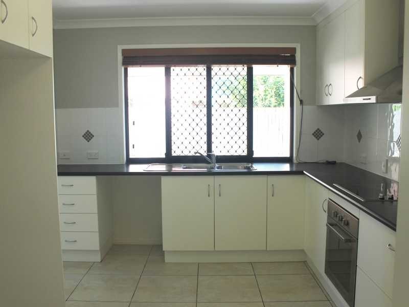 8 Alpine Avenue, Boyne Island QLD 4680