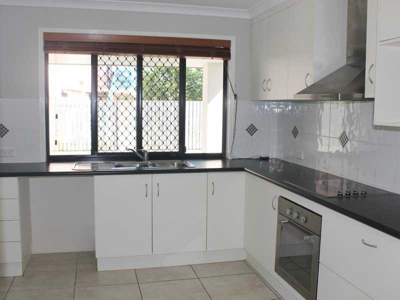 8 Alpine Avenue, Boyne Island QLD 4680