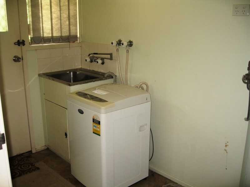 Unit 2/9 Shara Court, Boyne Island QLD 4680