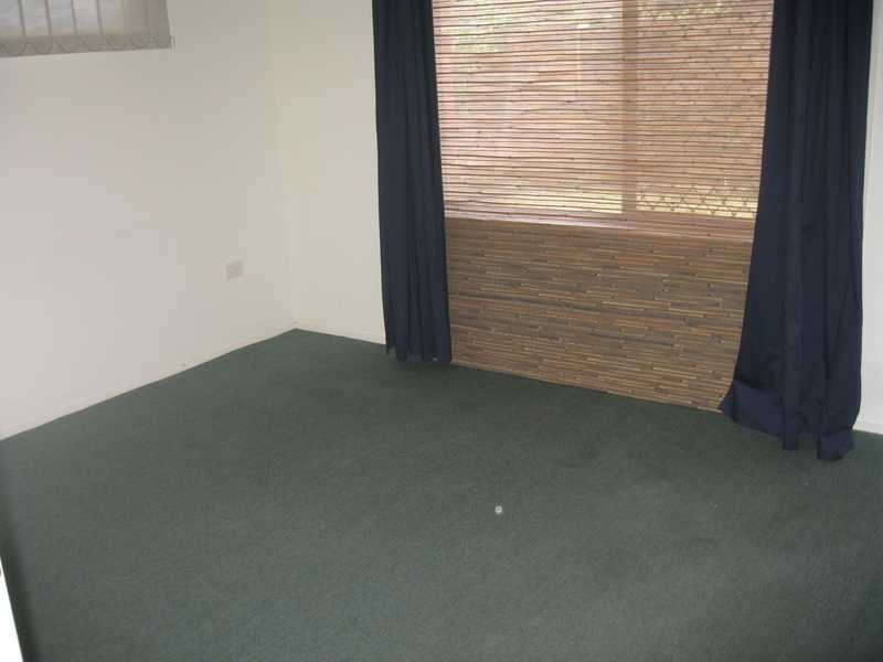 Unit 2/9 Shara Court, Boyne Island QLD 4680