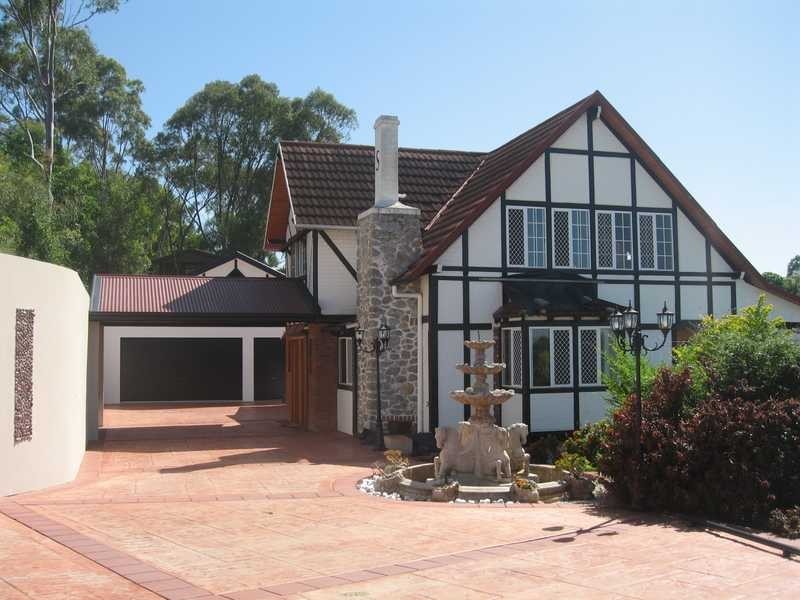 14a Sayre Crescent, Boyne Island QLD 4680