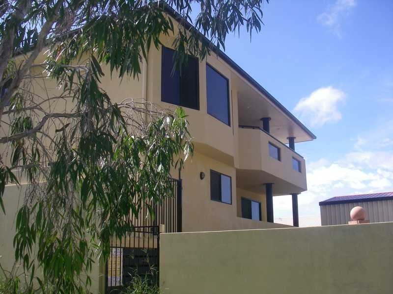 Boyne Island QLD 4680