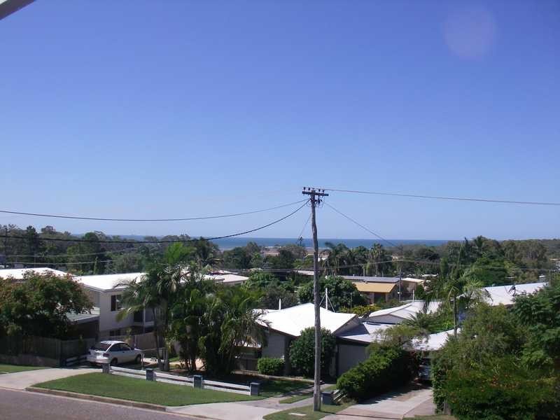 30 Amaroo Street, Boyne Island QLD 4680