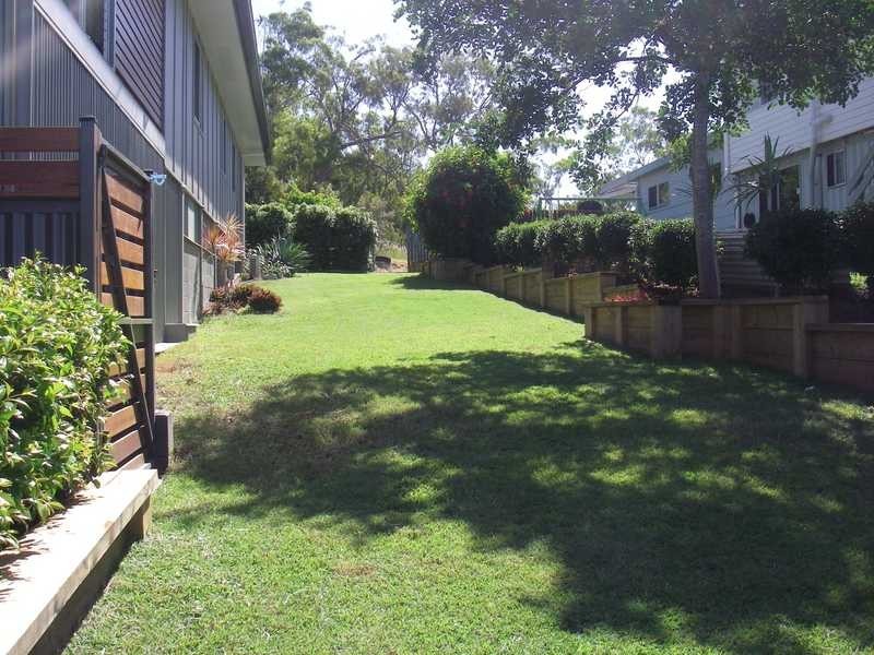 30 Amaroo Street, Boyne Island QLD 4680