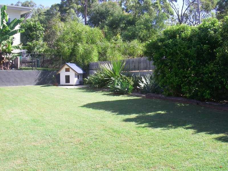30 Amaroo Street, Boyne Island QLD 4680